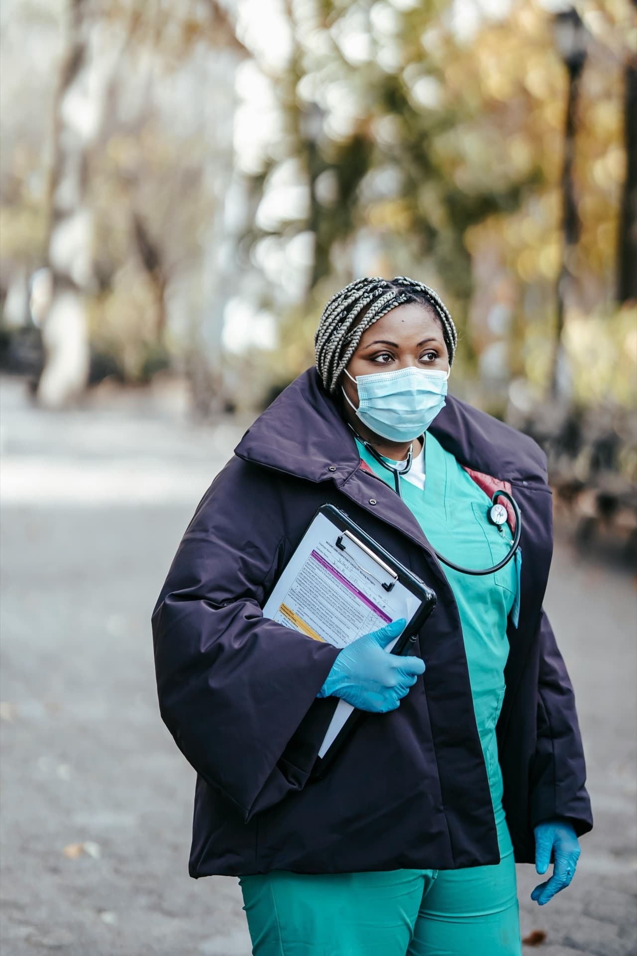 Community health worker at a primary care clinic